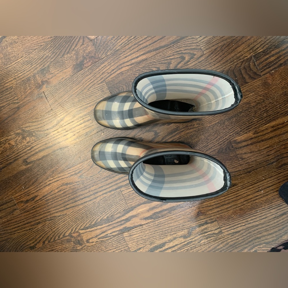 Burberry Men's Checkered Boots - Black, Tan, and Red - Picture 3 of 7